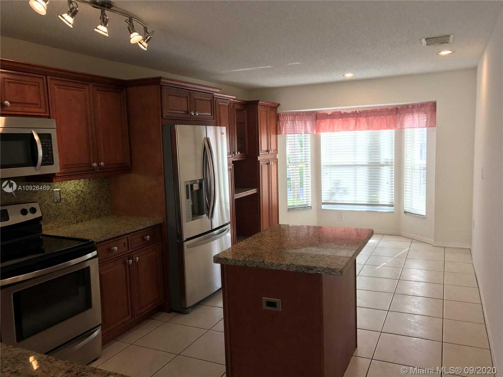 Small Image of 1125 LIDFLOWER ST, Hollywood Number 11