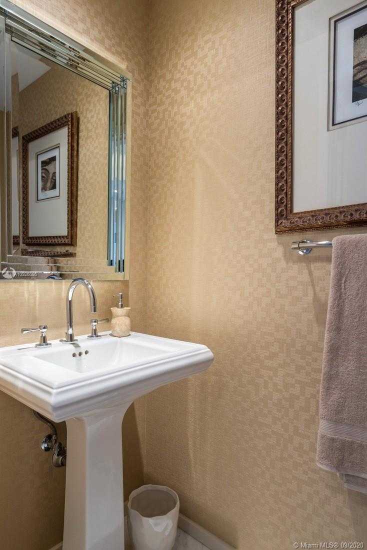 Small Image of 551 NORTH FORT LAUDERDALE BEACH BLVD #R206, Fort Lauderdale Number 19