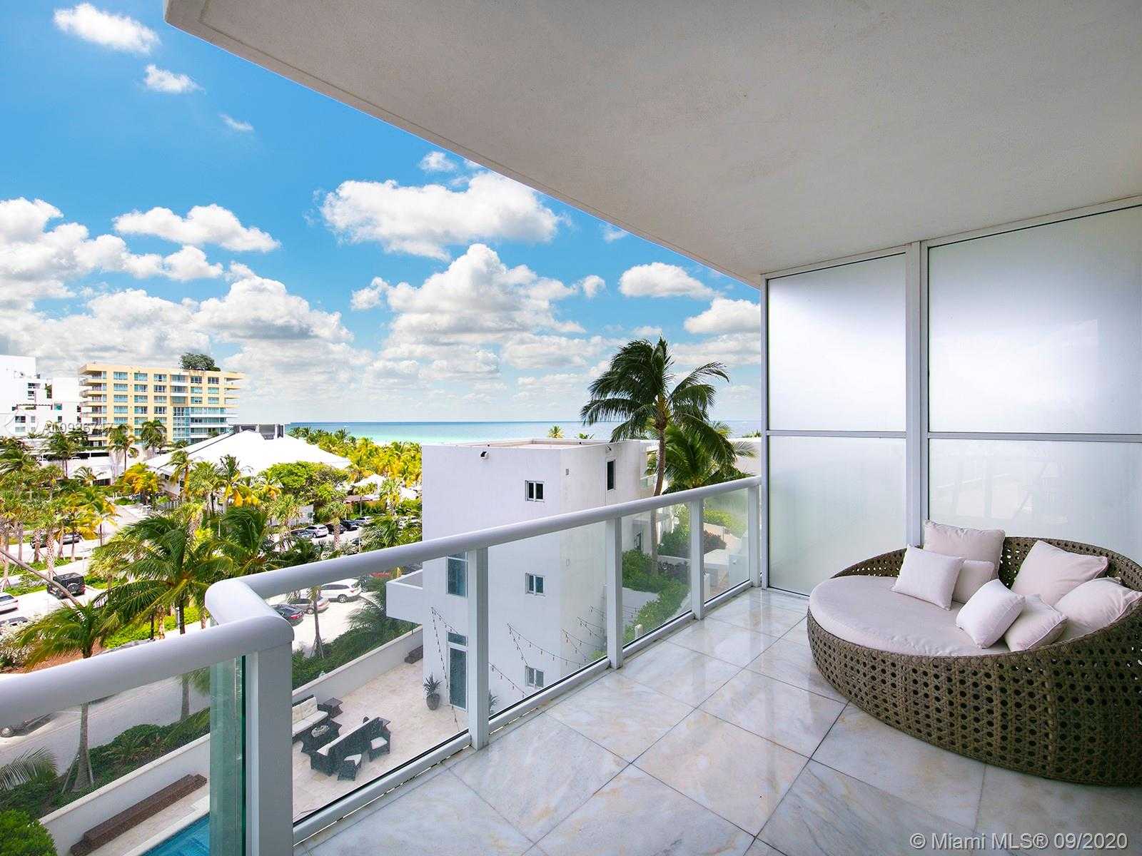 Small Image of 50 SOUTH POINTE DR #707, Miami Beach Number 4