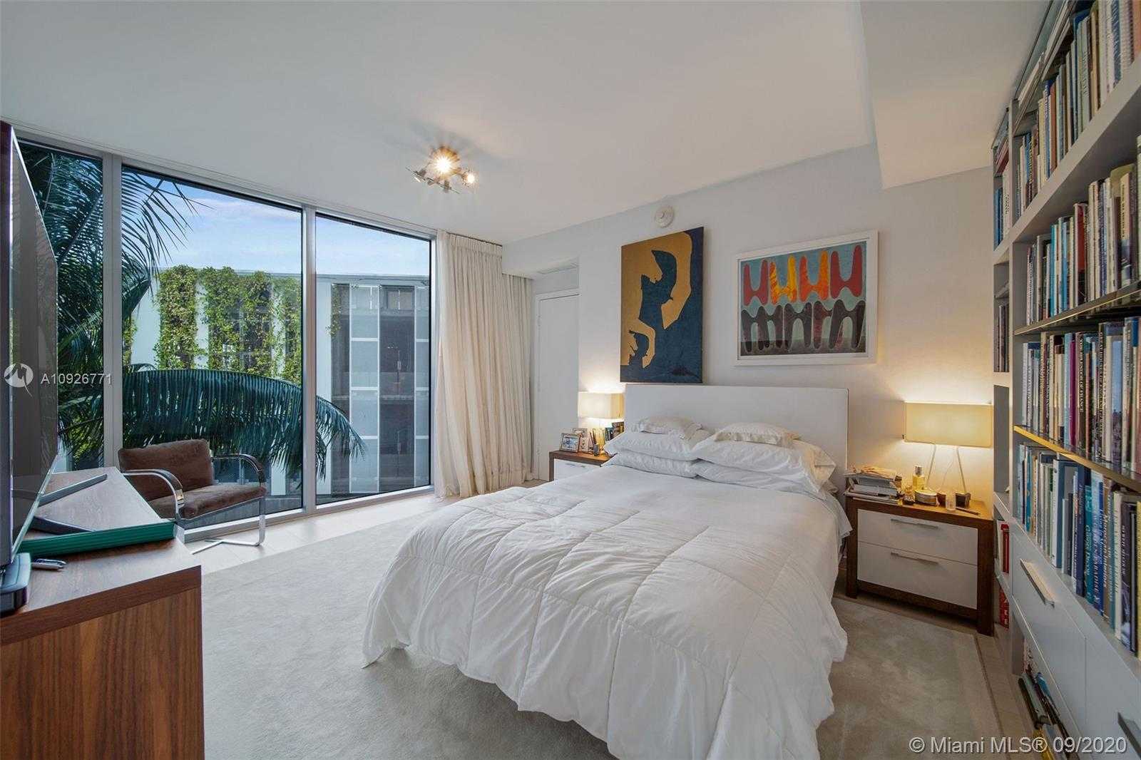 Small Image of 1 COLLINS AVE #304, Miami Beach Number 20