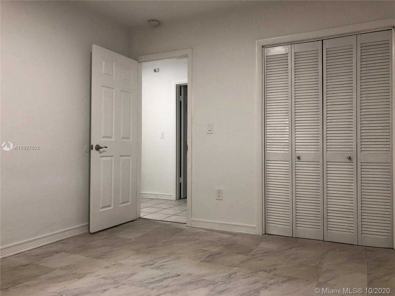 Small Image of 6295 SOUTH WEST 33RD ST, Miami Number 13