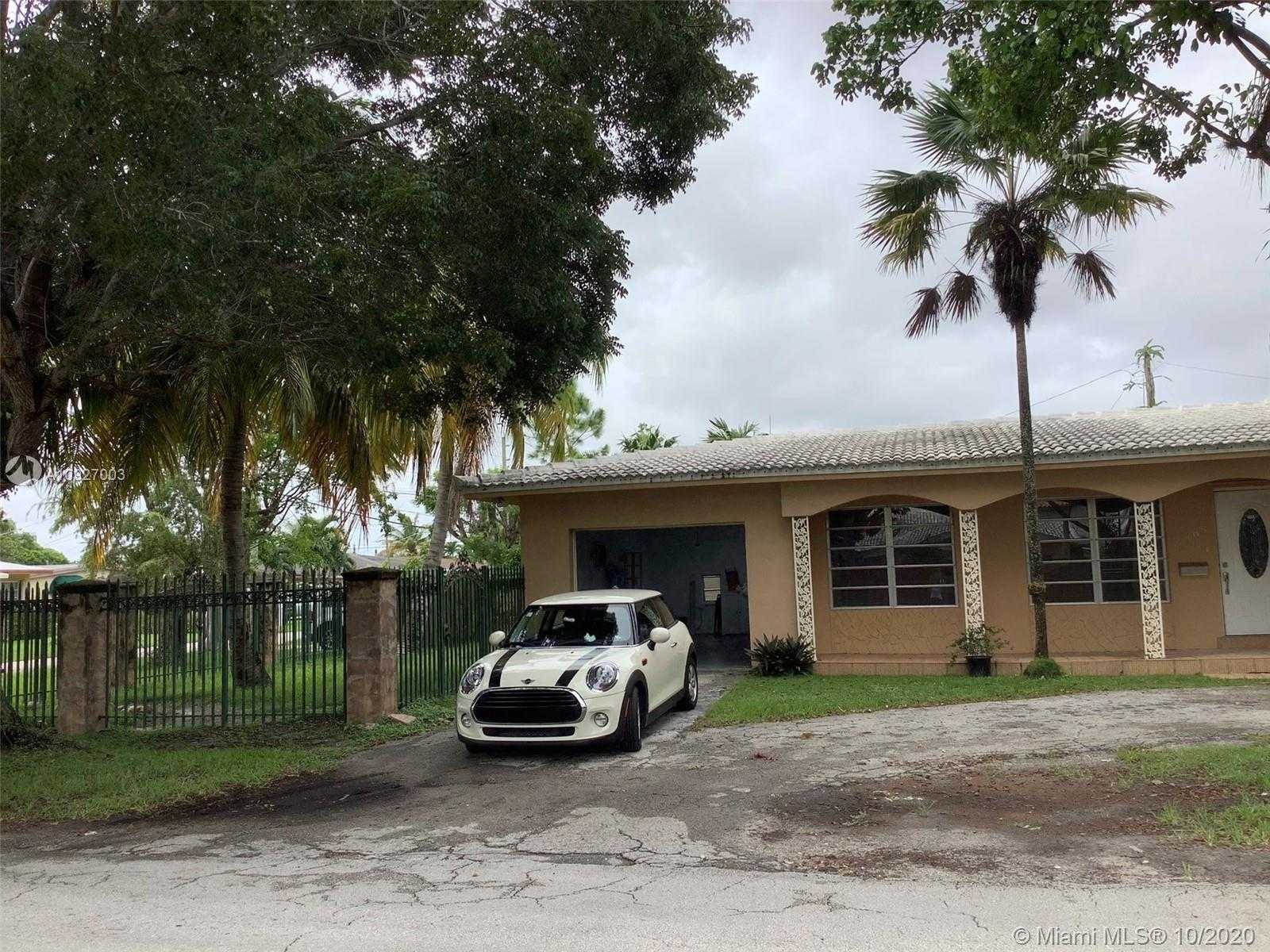 Small Image of 6295 SOUTH WEST 33RD ST, Miami Number 2