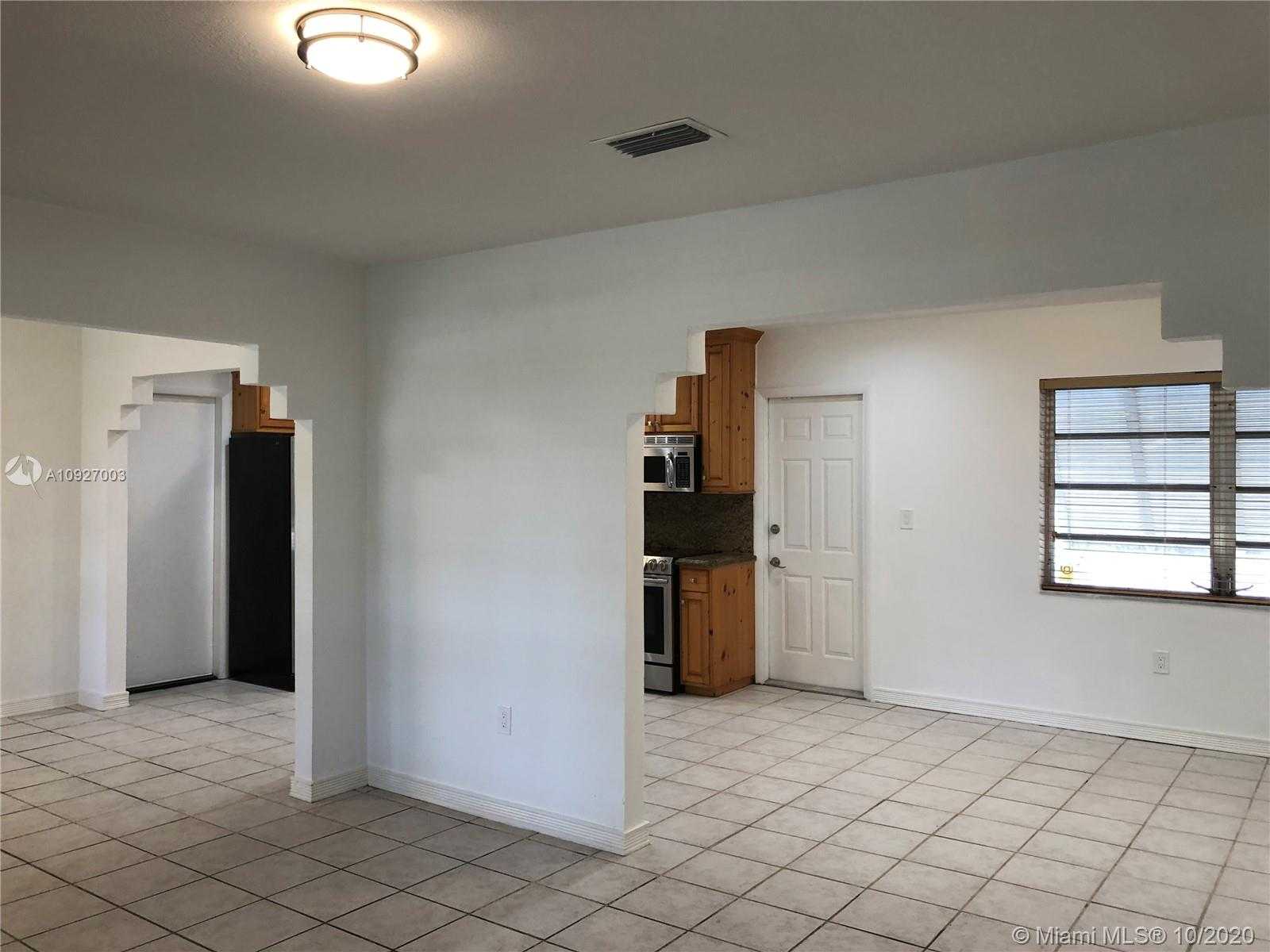 Small Image of 6295 SOUTH WEST 33RD ST, Miami Number 20