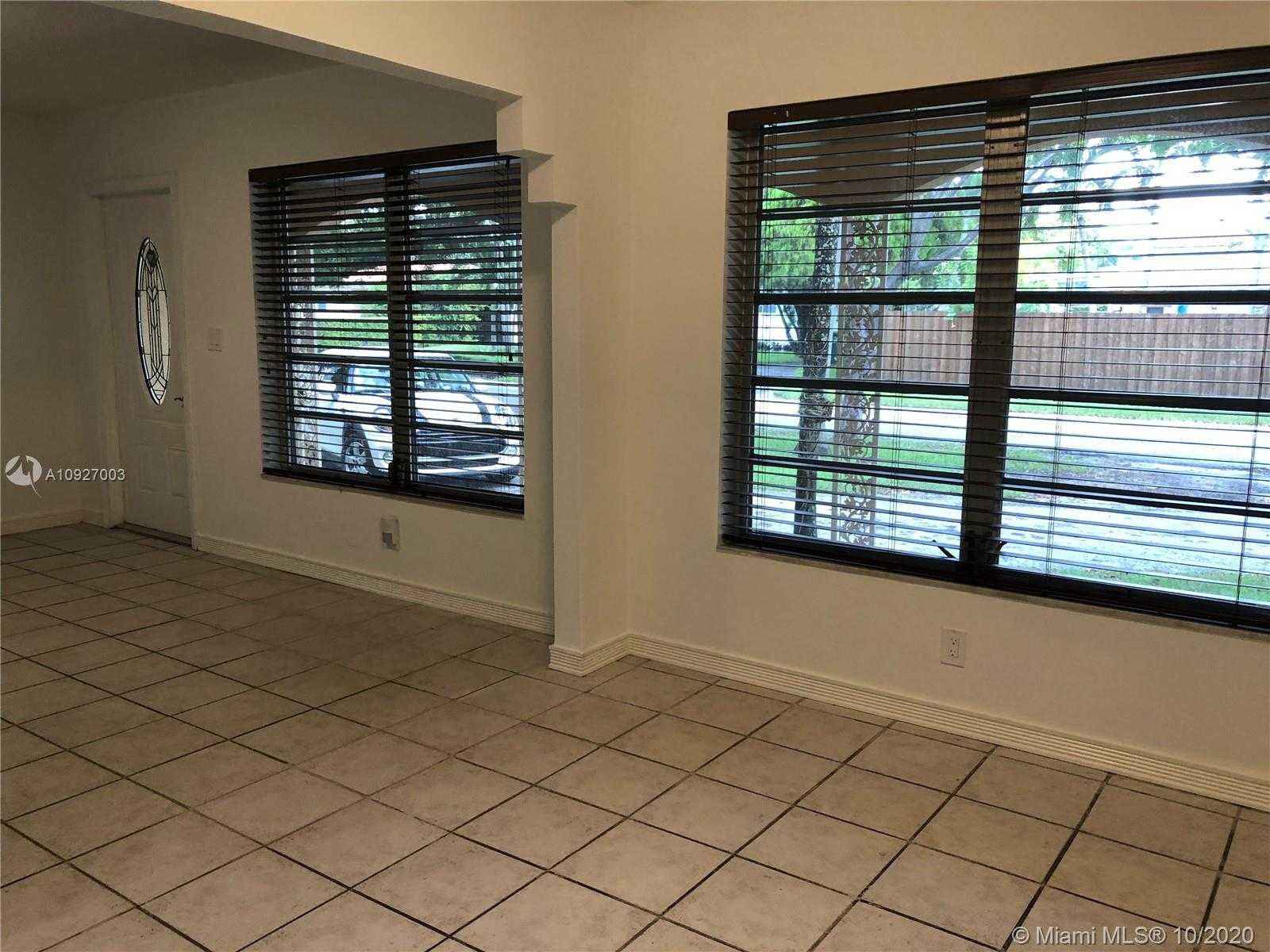 Small Image of 6295 SOUTH WEST 33RD ST, Miami Number 24