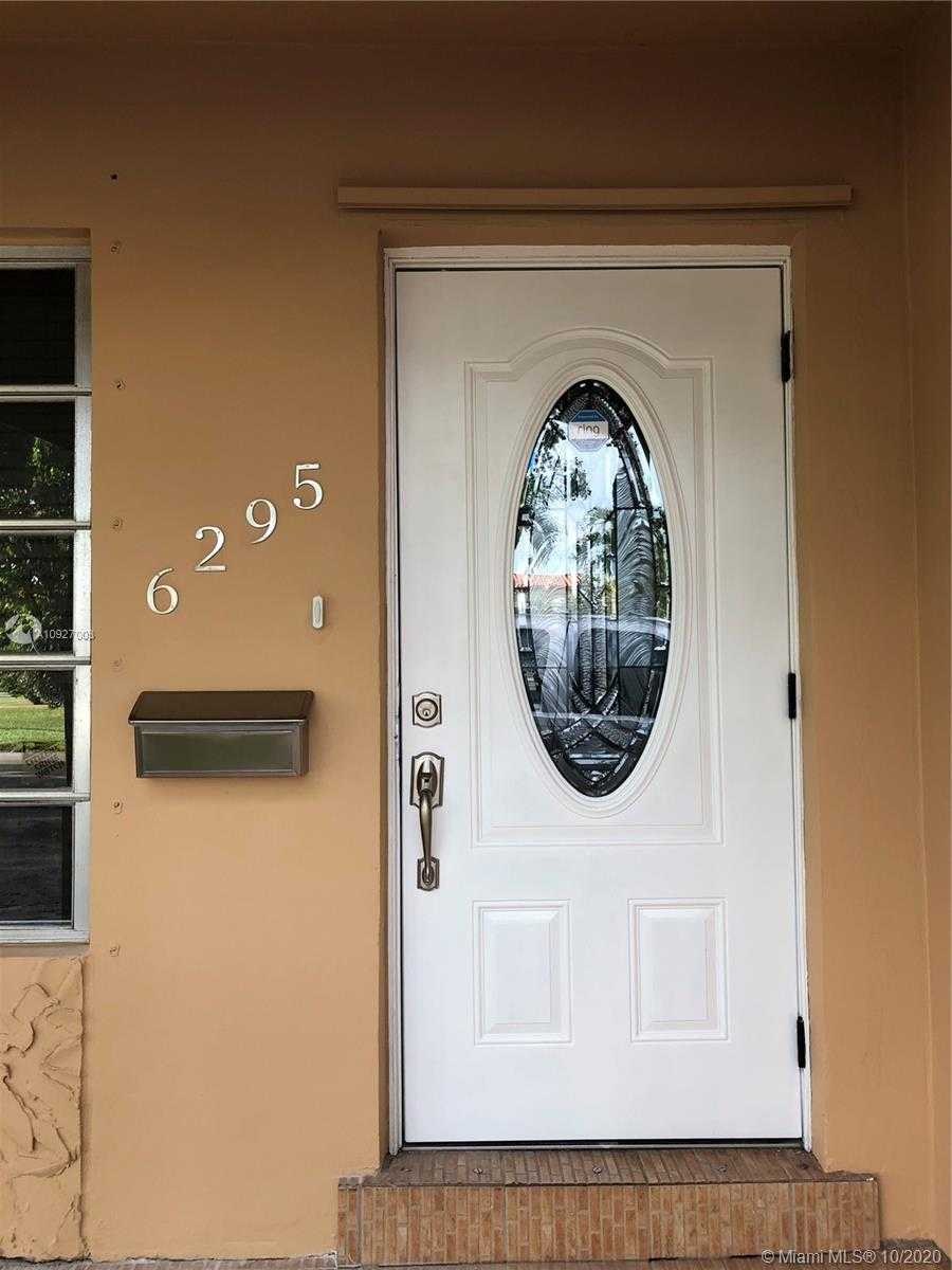 Small Image of 6295 SOUTH WEST 33RD ST, Miami Number 4