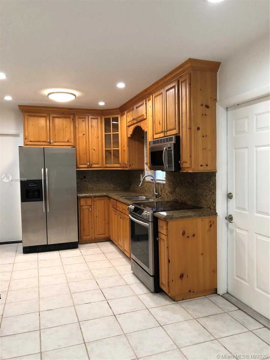 Small Image of 6295 SOUTH WEST 33RD ST, Miami Number 6