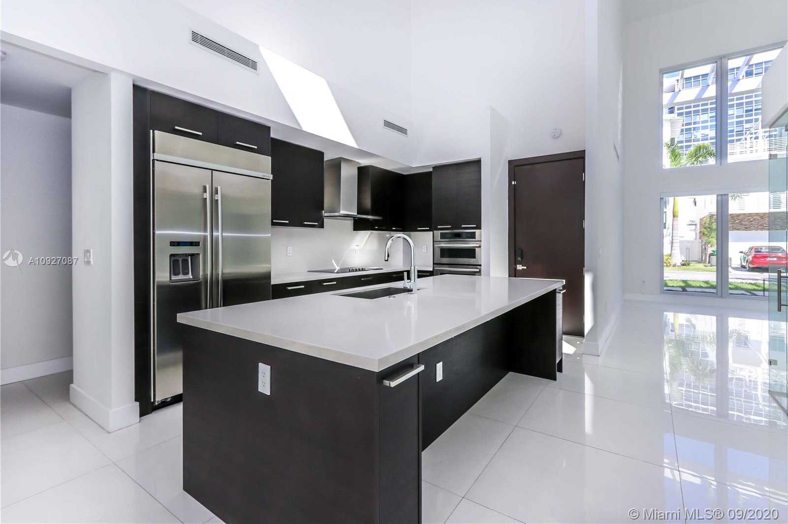 Small Image of 8256 NORTH WEST 34 DR, Doral Number 15