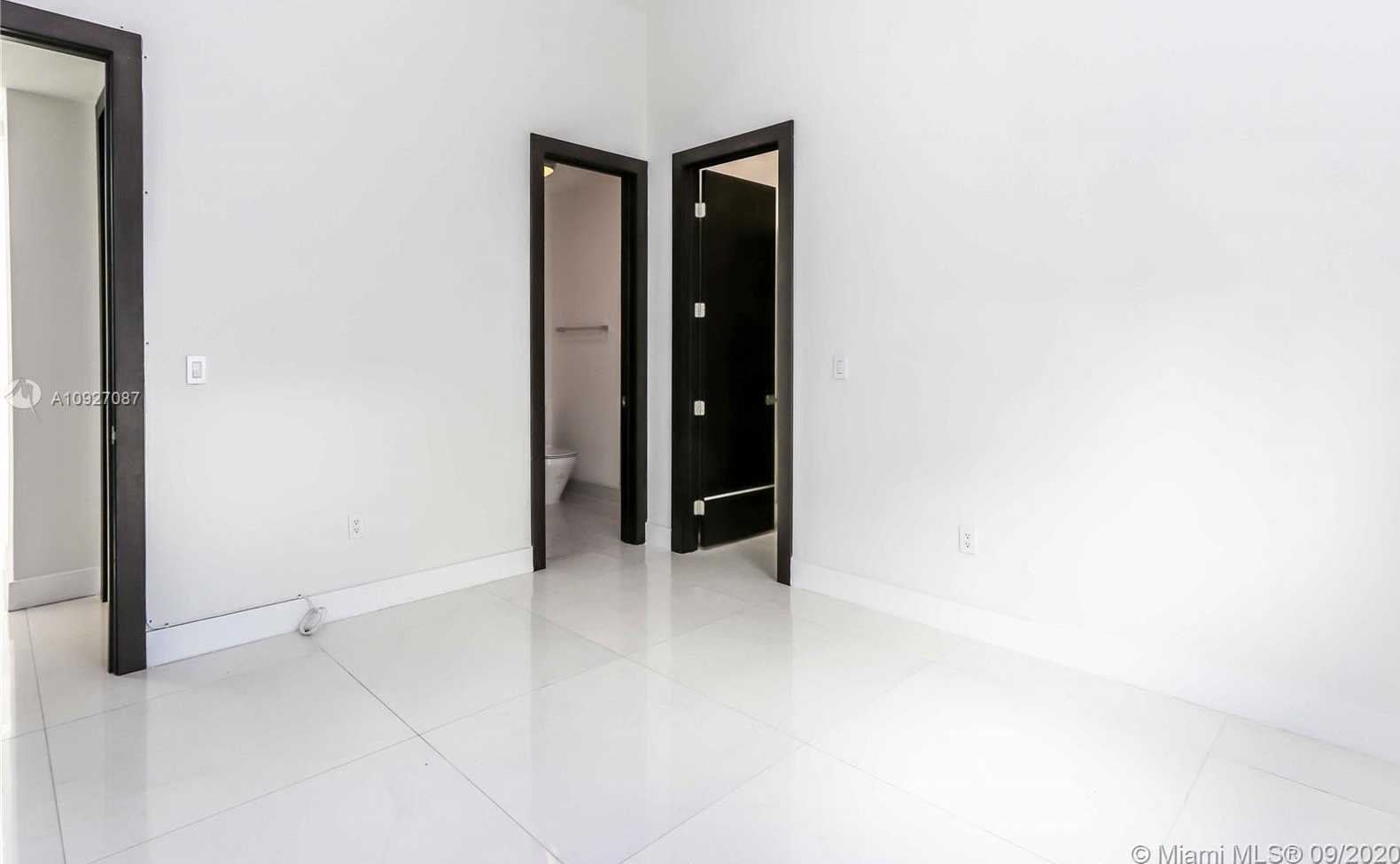 Small Image of 8256 NORTH WEST 34 DR, Doral Number 23