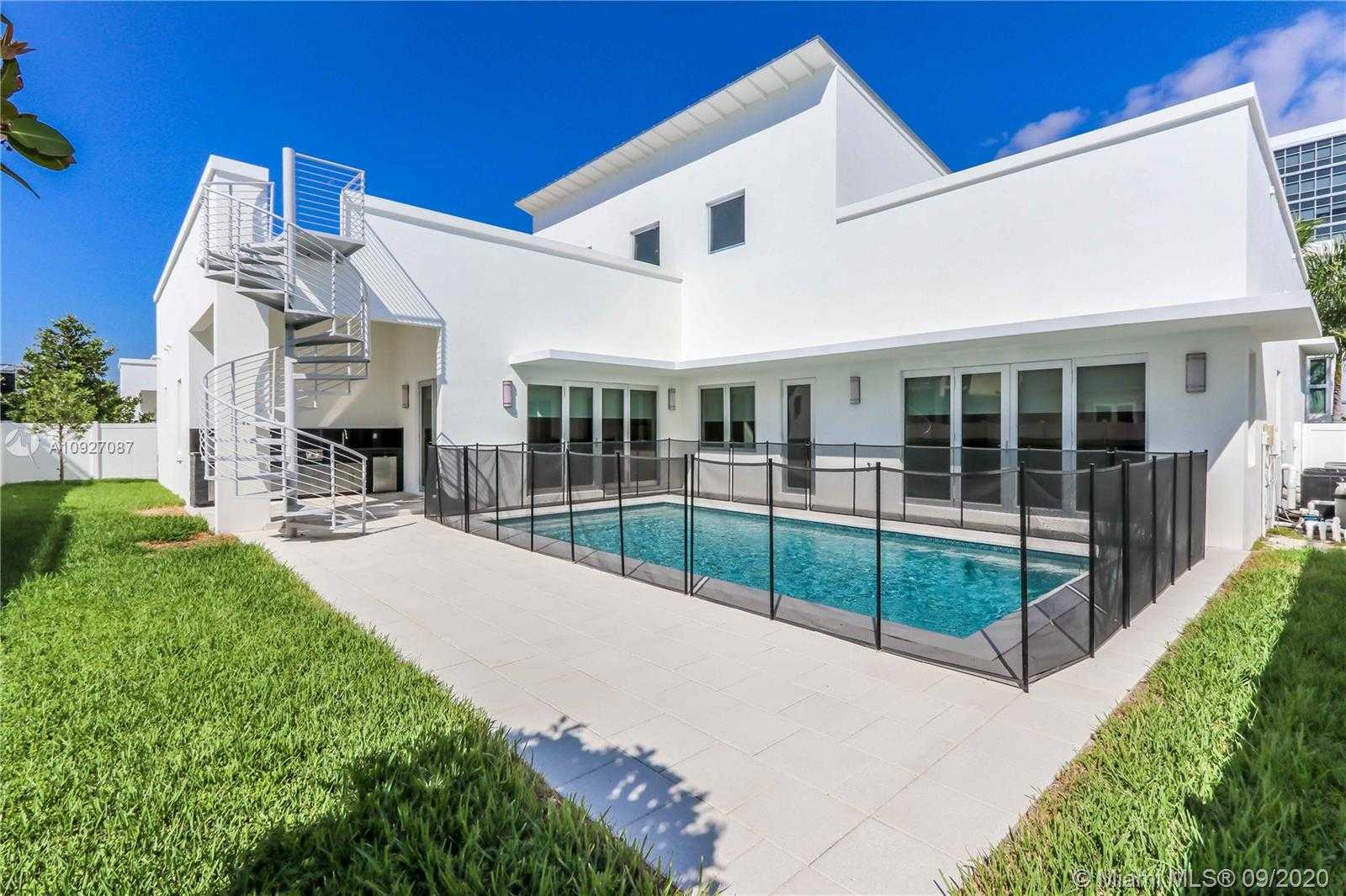 Small Image of 8256 NORTH WEST 34 DR, Doral Number 29