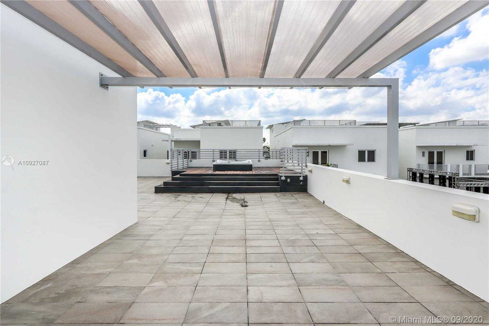 Small Image of 8256 NORTH WEST 34 DR, Doral Number 32
