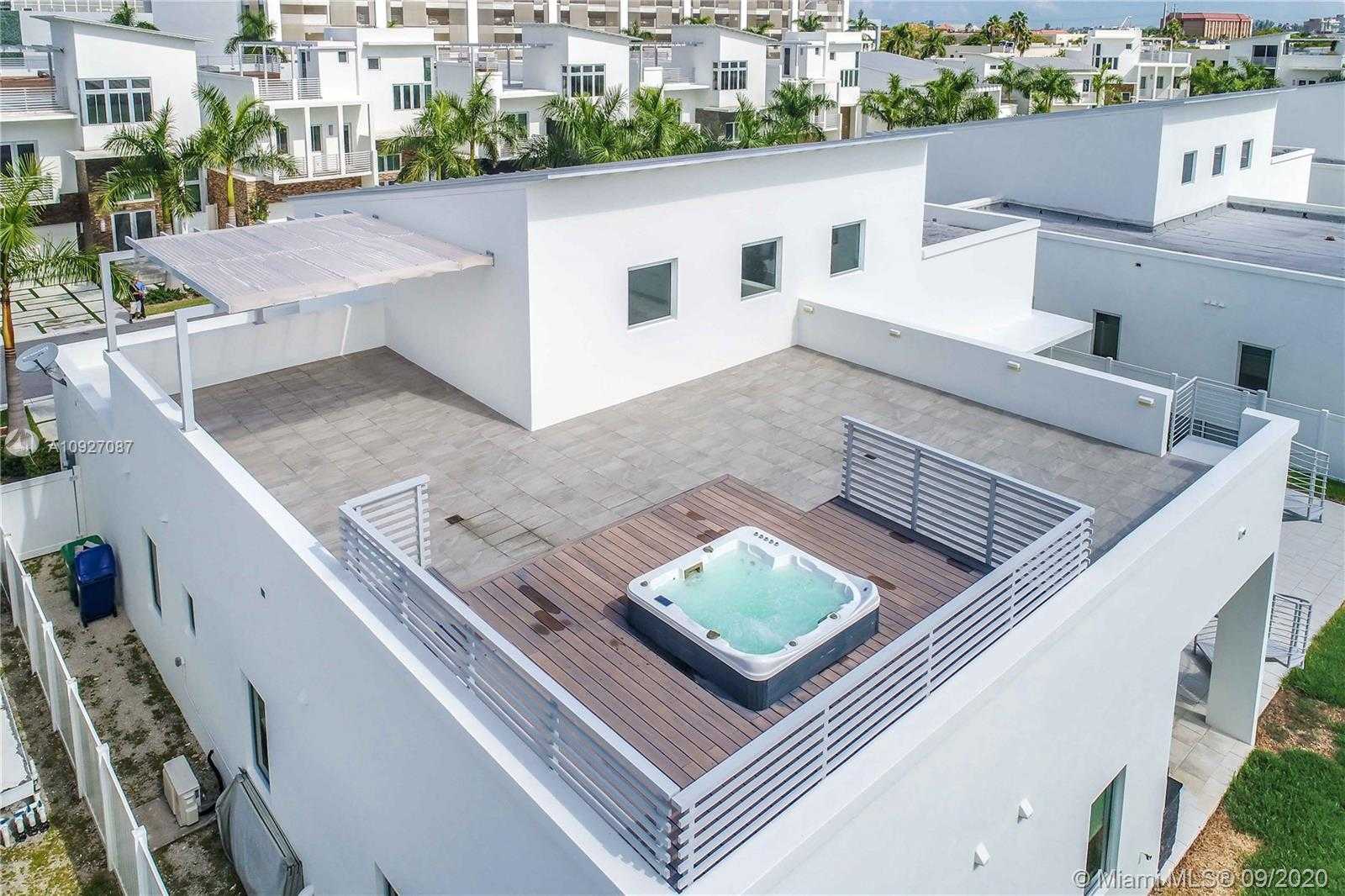 Small Image of 8256 NORTH WEST 34 DR, Doral Number 33
