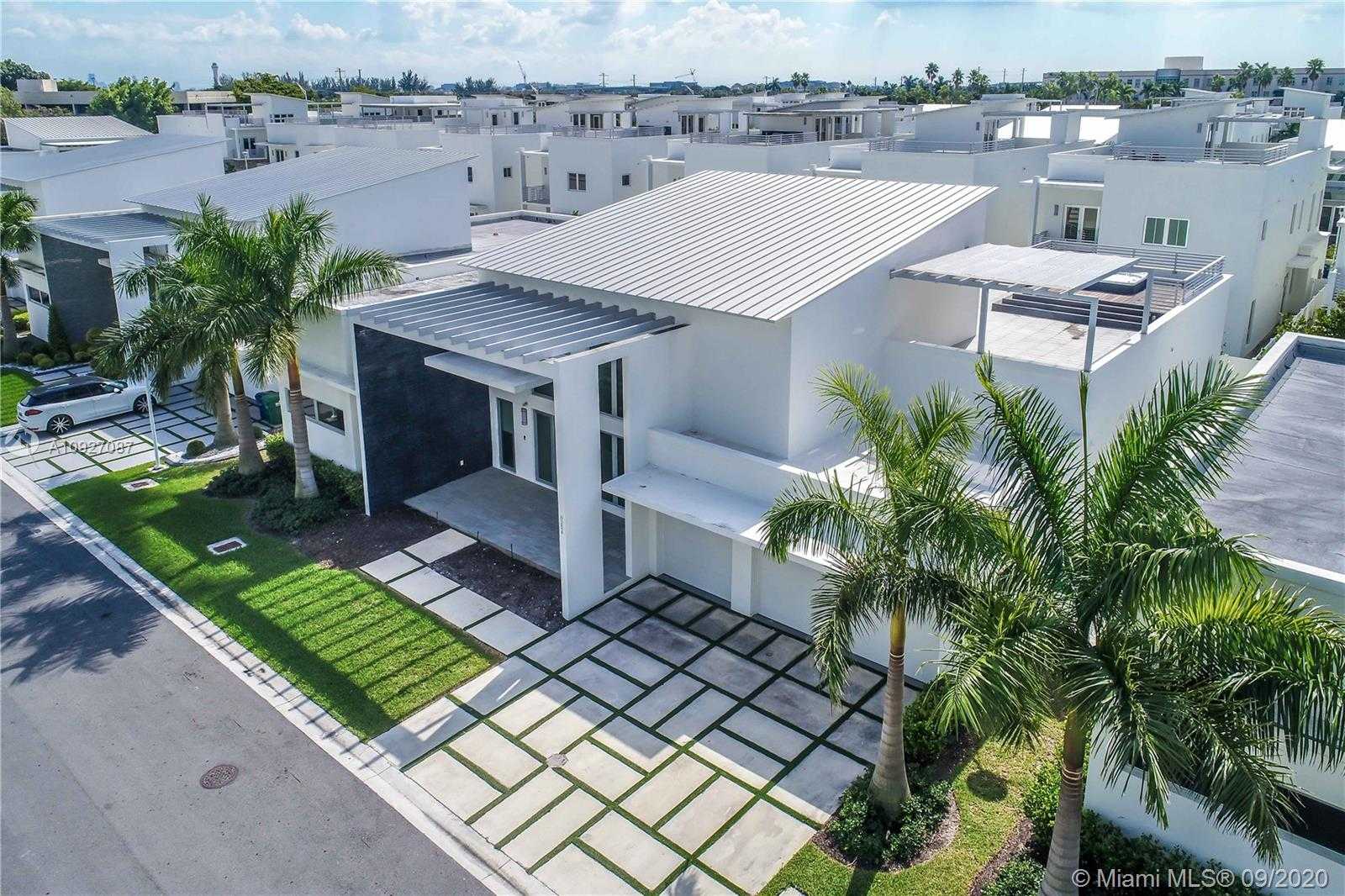 Small Image of 8256 NORTH WEST 34 DR, Doral Number 4