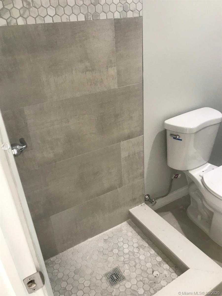 Small Image of 406 48 #406, West Palm Beach Number 6