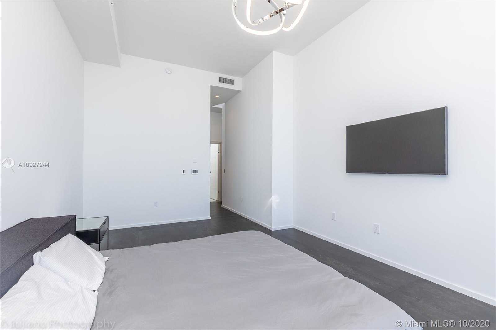 Small Image of 801 SOUTH MIAMI AVE #PH5704, Miami Number 36