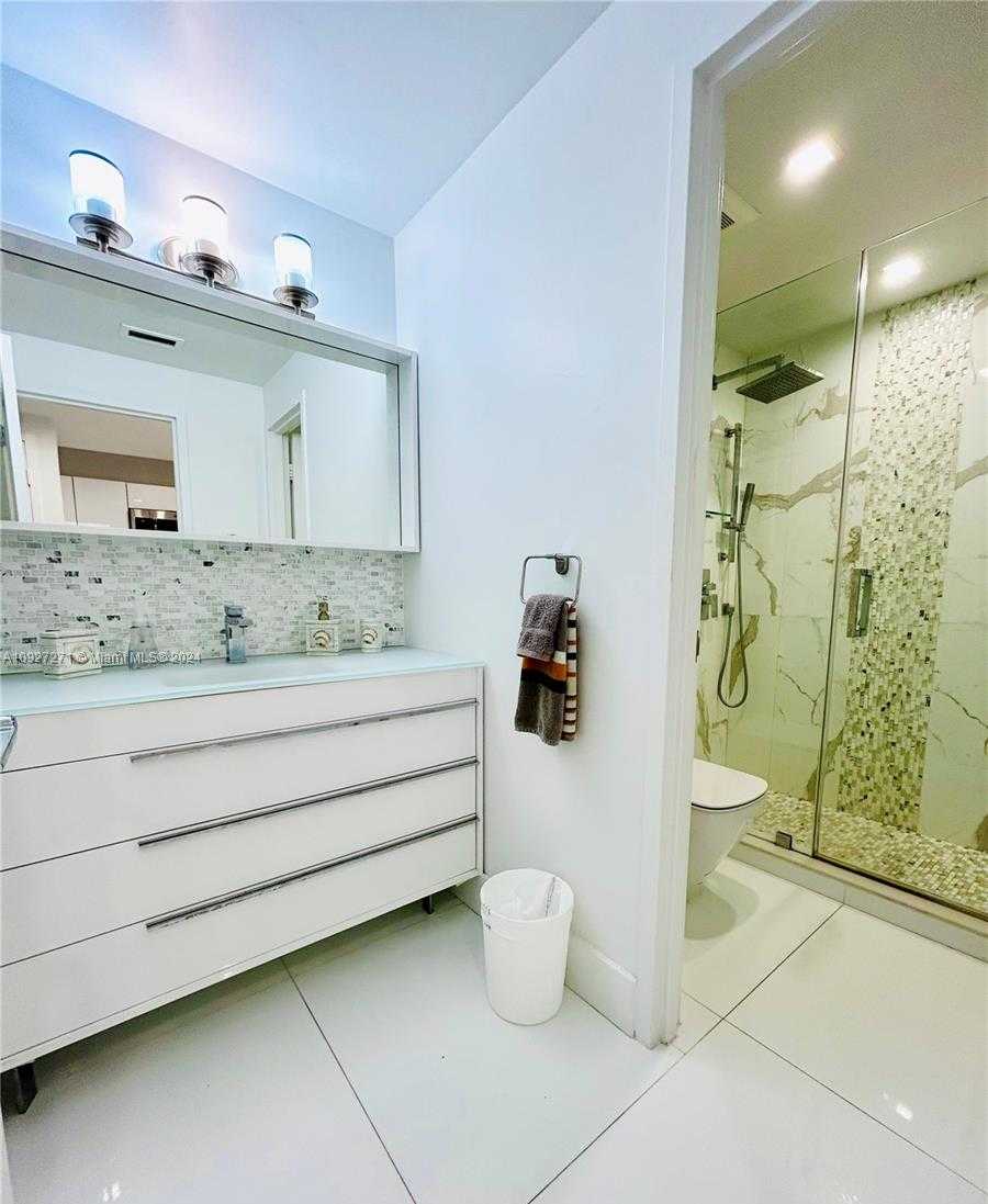 Small Image of 100 LINCOLN RD #1645, Miami Beach Number 10