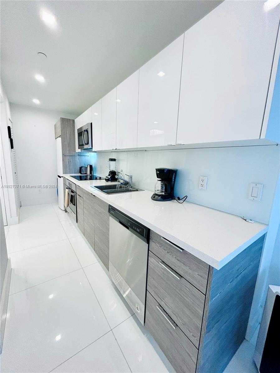 Small Image of 100 LINCOLN RD #1645, Miami Beach Number 3