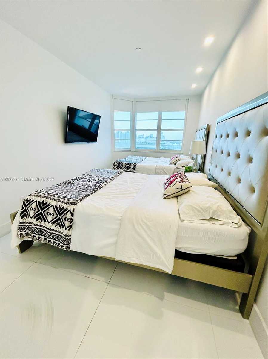 Small Image of 100 LINCOLN RD #1645, Miami Beach Number 7