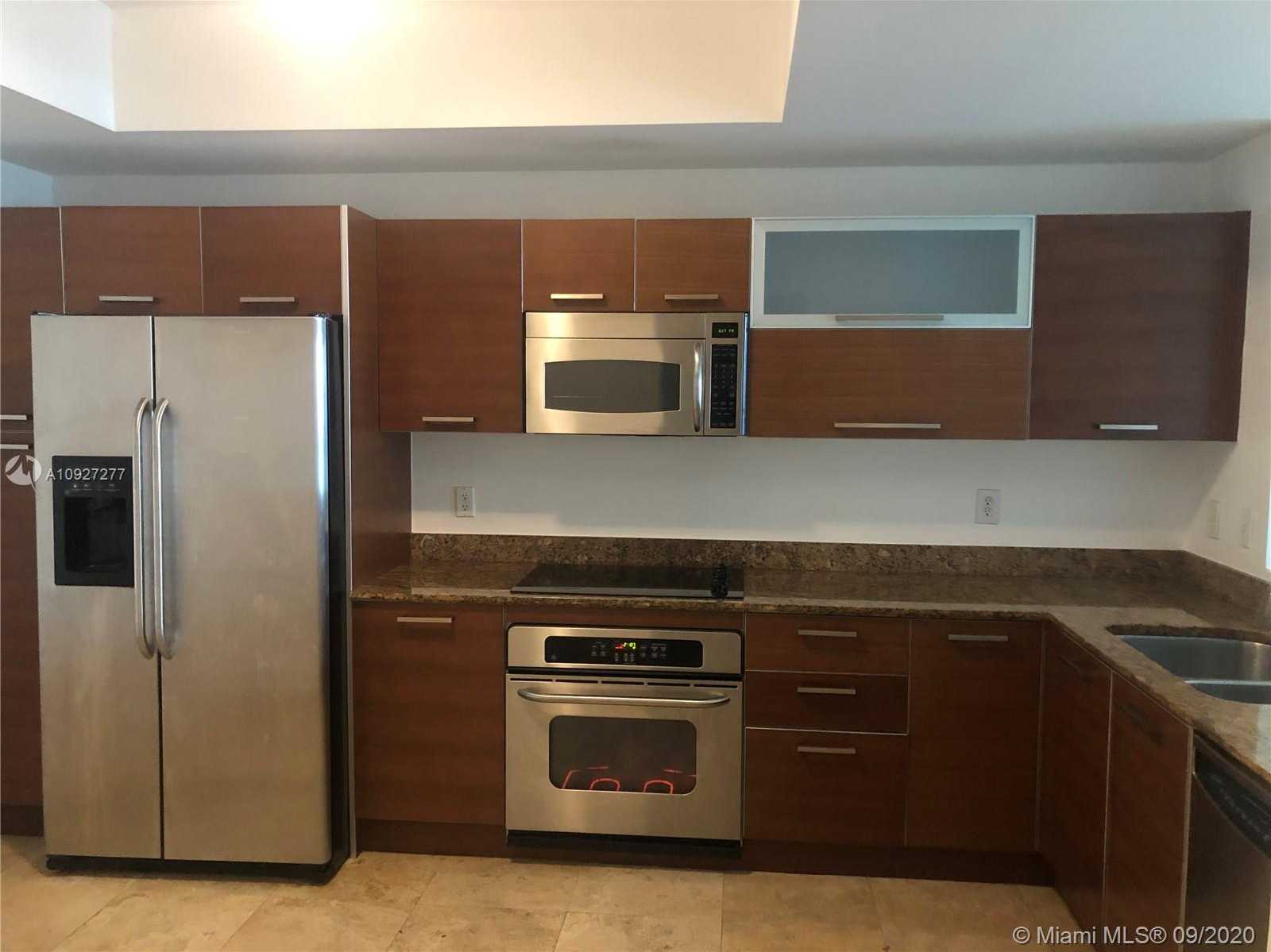 Small Image of 3330 NE 190th St, Aventura, FL 33180, USA Number 11