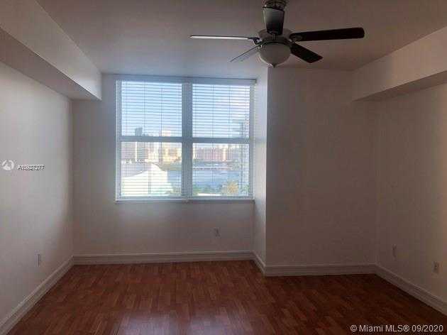 Small Image of 3330 NE 190th St, Aventura, FL 33180, USA Number 14