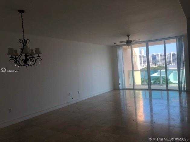 Small Image of 3330 NE 190th St, Aventura, FL 33180, USA Number 7