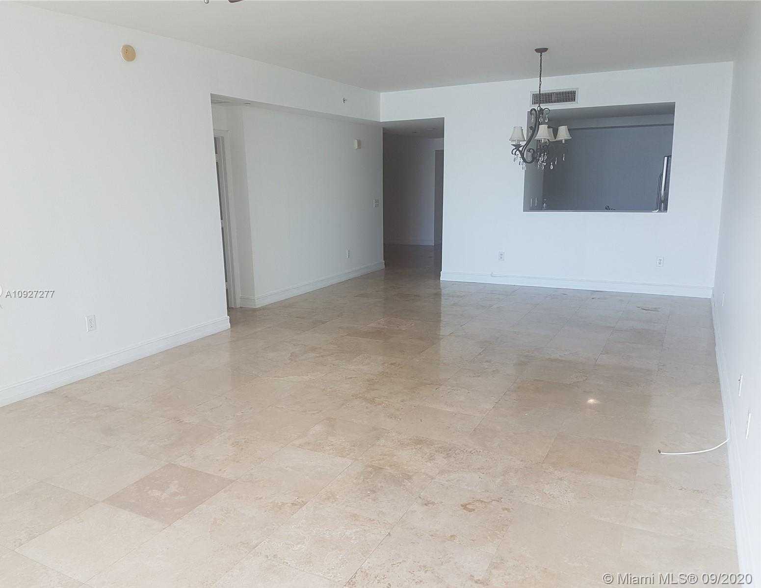 Small Image of 3330 NE 190th St, Aventura, FL 33180, USA Number 8