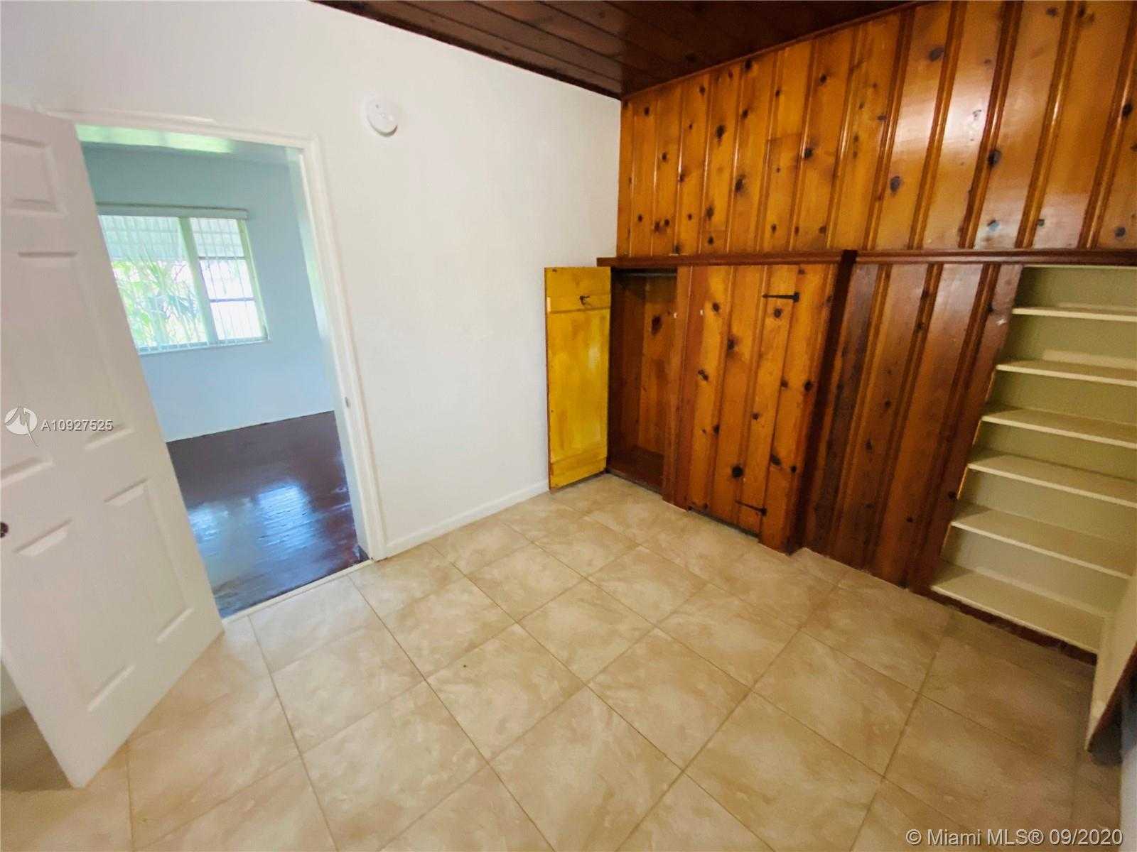 Small Image of 2024 NORTH EAST 135TH TER, North Miami Beach Number 12