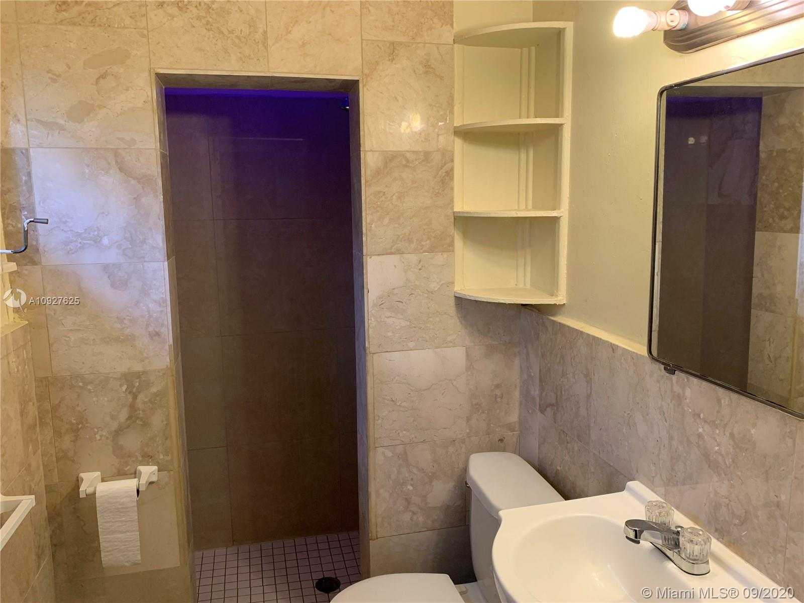 Small Image of 2306 JOHNSON ST #2306 FH, Hollywood Number 13