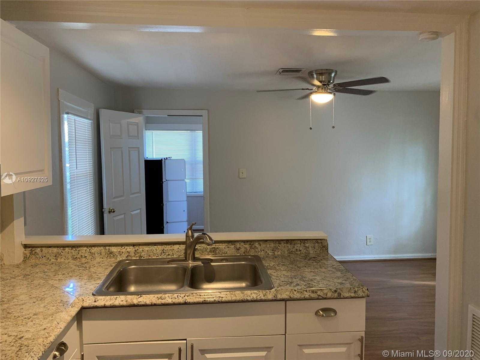 Small Image of 2306 JOHNSON ST #2306 FH, Hollywood Number 15
