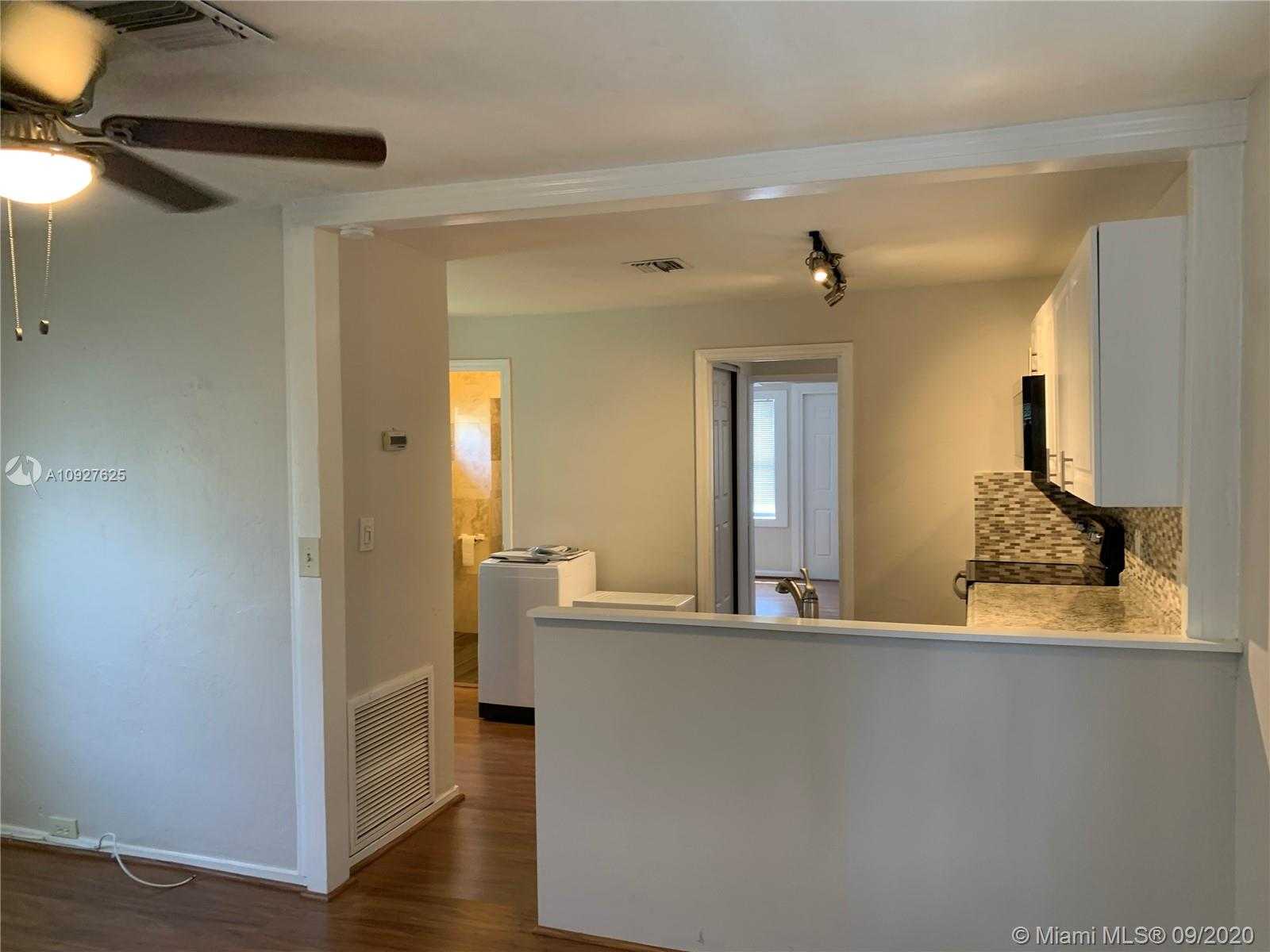 Small Image of 2306 JOHNSON ST #2306 FH, Hollywood Number 4