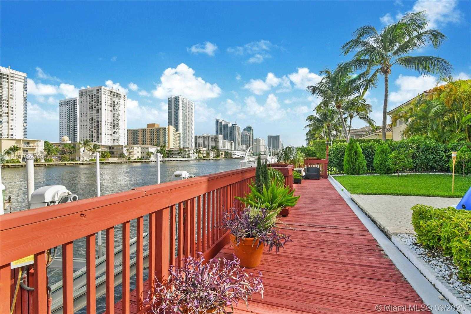 Small Image of 1455 WINDJAMMER WAY, Hollywood Number 24