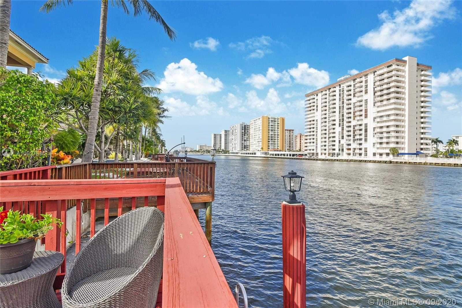 Small Image of 1455 WINDJAMMER WAY, Hollywood Number 25