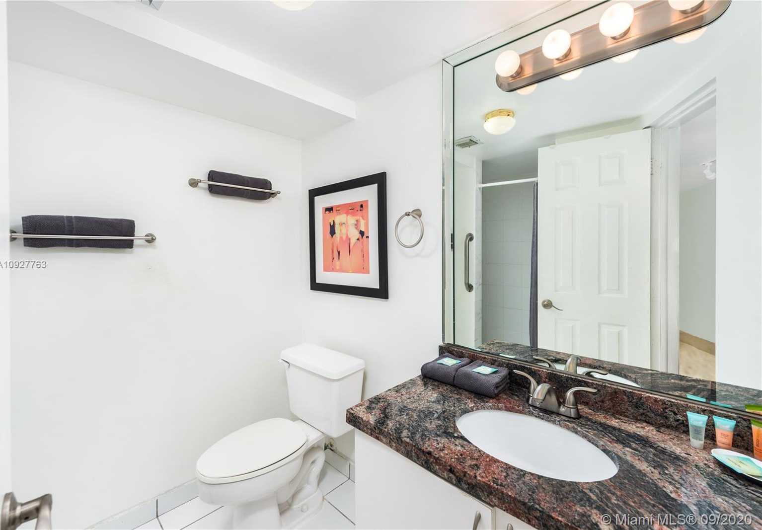 Small Image of 5445 COLLINS AVE #M15, Miami Beach Number 13
