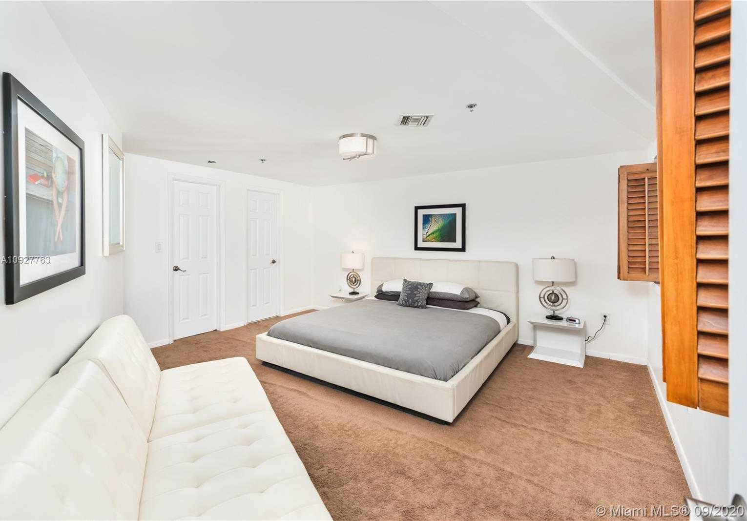 Small Image of 5445 COLLINS AVE #M15, Miami Beach Number 20