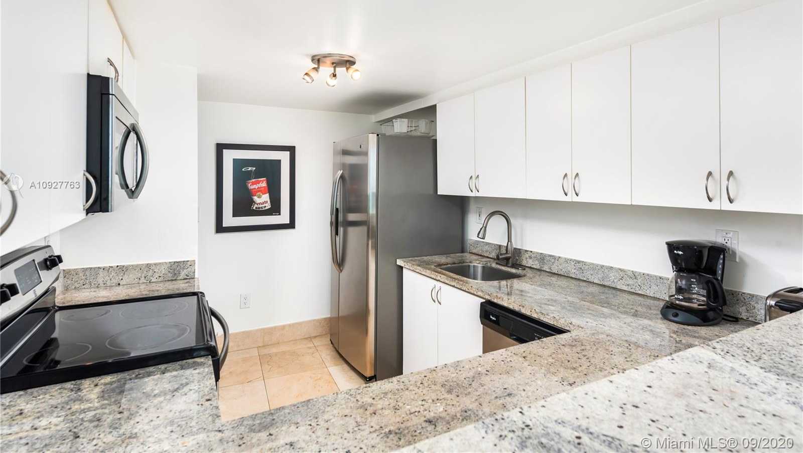 Small Image of 5445 COLLINS AVE #M15, Miami Beach Number 6