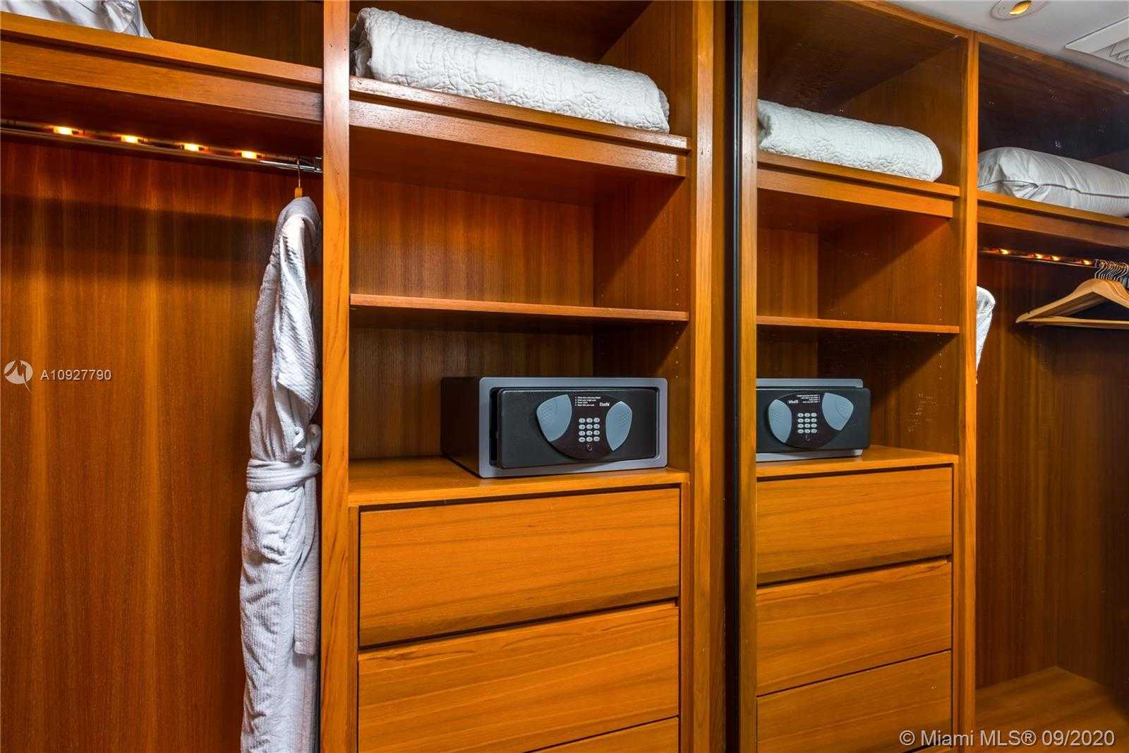 Small Image of 101 20TH ST #2606, Miami Beach Number 11