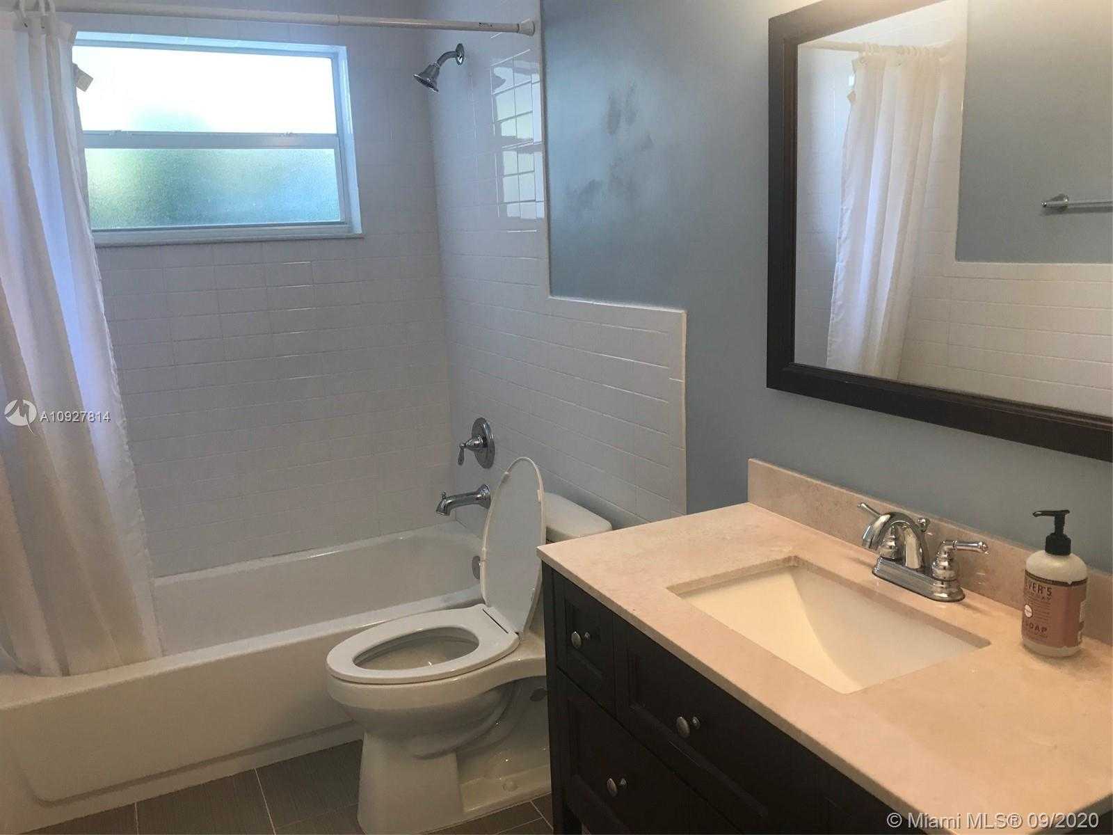 Small Image of 1856 WEST TERRA MAR DR, Lauderdale By The Sea Number 8