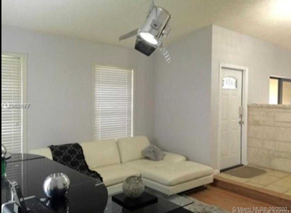 Small Image of 2120 DENNY CT #2120, Boca Raton Number 3