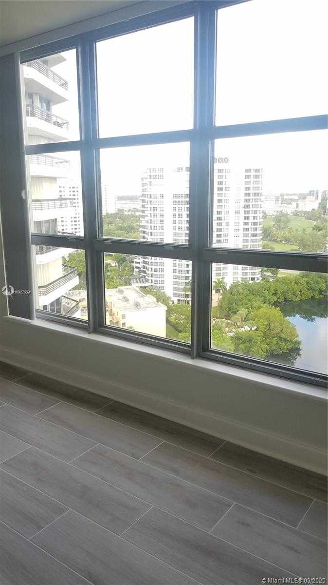 Small Image of 3530 MYSTIC POINTE DR #2009, Aventura Number 18