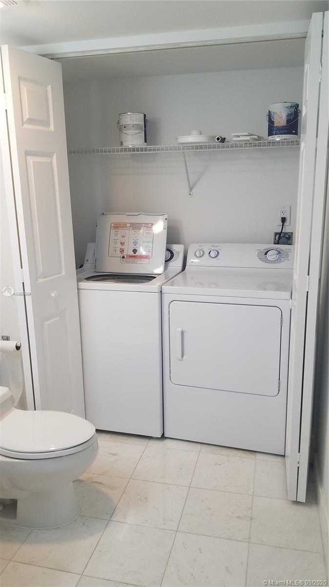 Small Image of 3530 MYSTIC POINTE DR #2009, Aventura Number 2