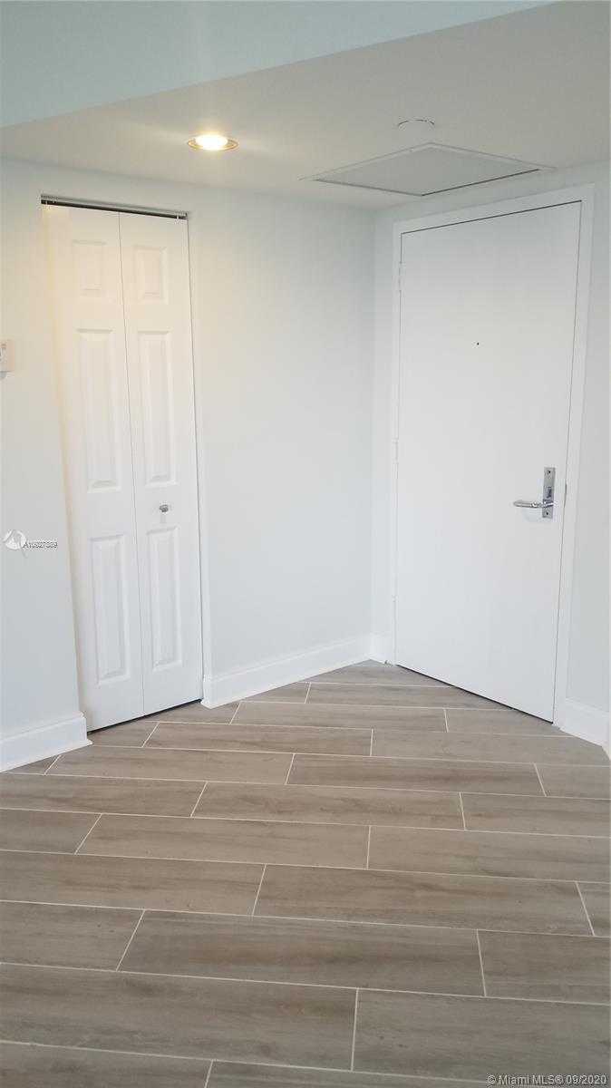 Small Image of 3530 MYSTIC POINTE DR #2009, Aventura Number 3