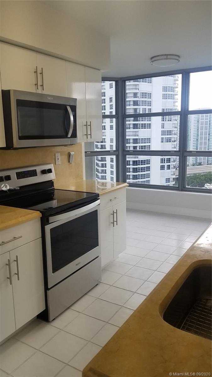 Small Image of 3530 MYSTIC POINTE DR #2009, Aventura Number 5