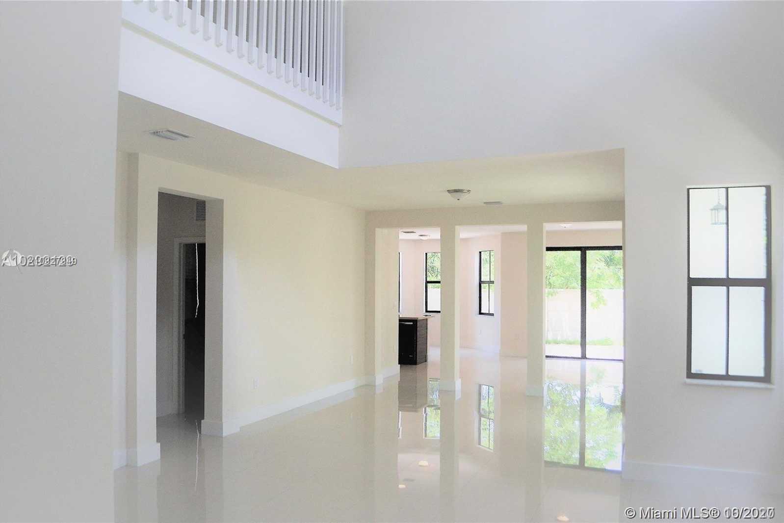 Small Image of 6930 NORTH WEST 106TH AVE #6930, Doral Number 10