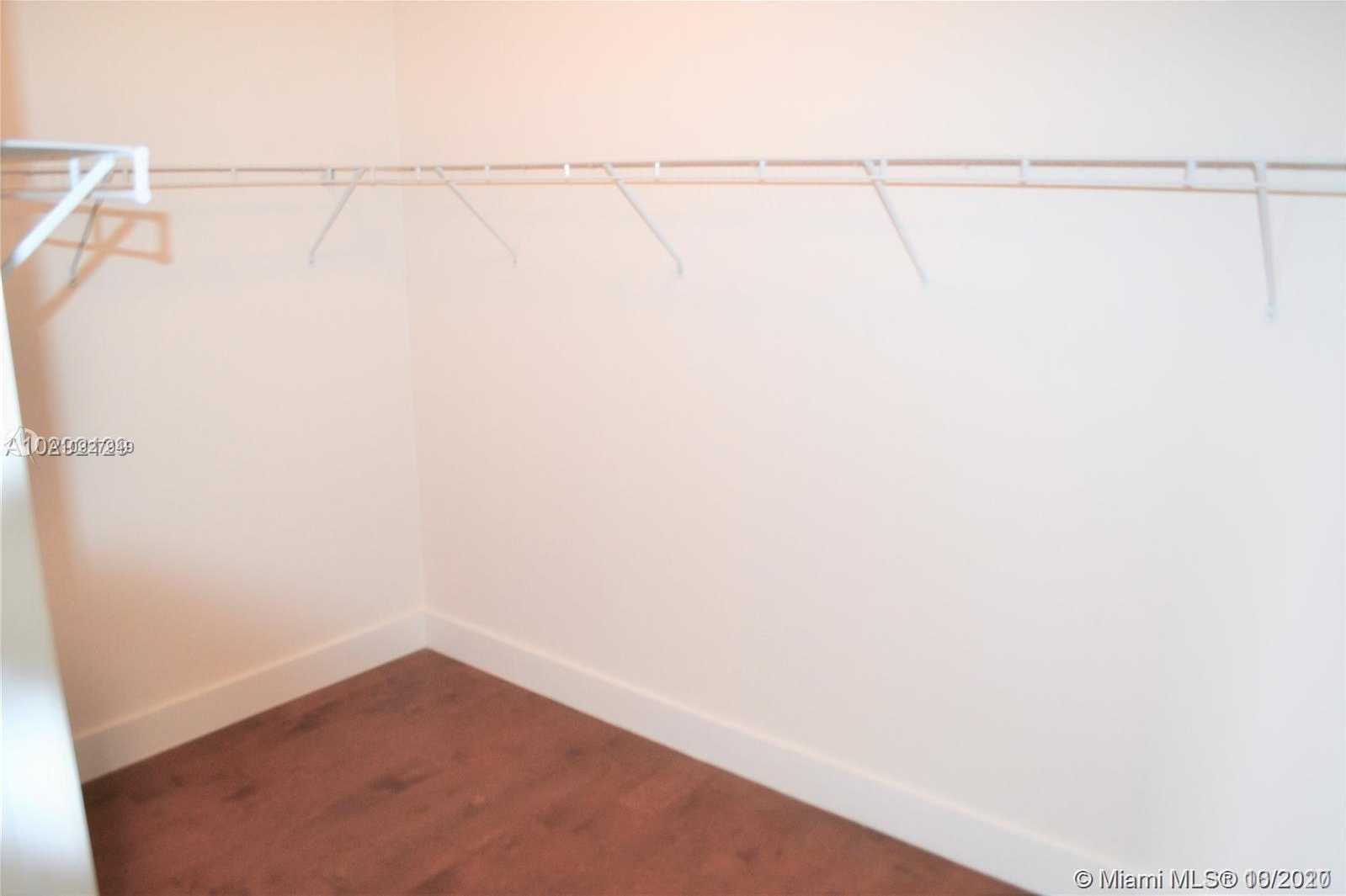 Small Image of 6930 NORTH WEST 106TH AVE #6930, Doral Number 23