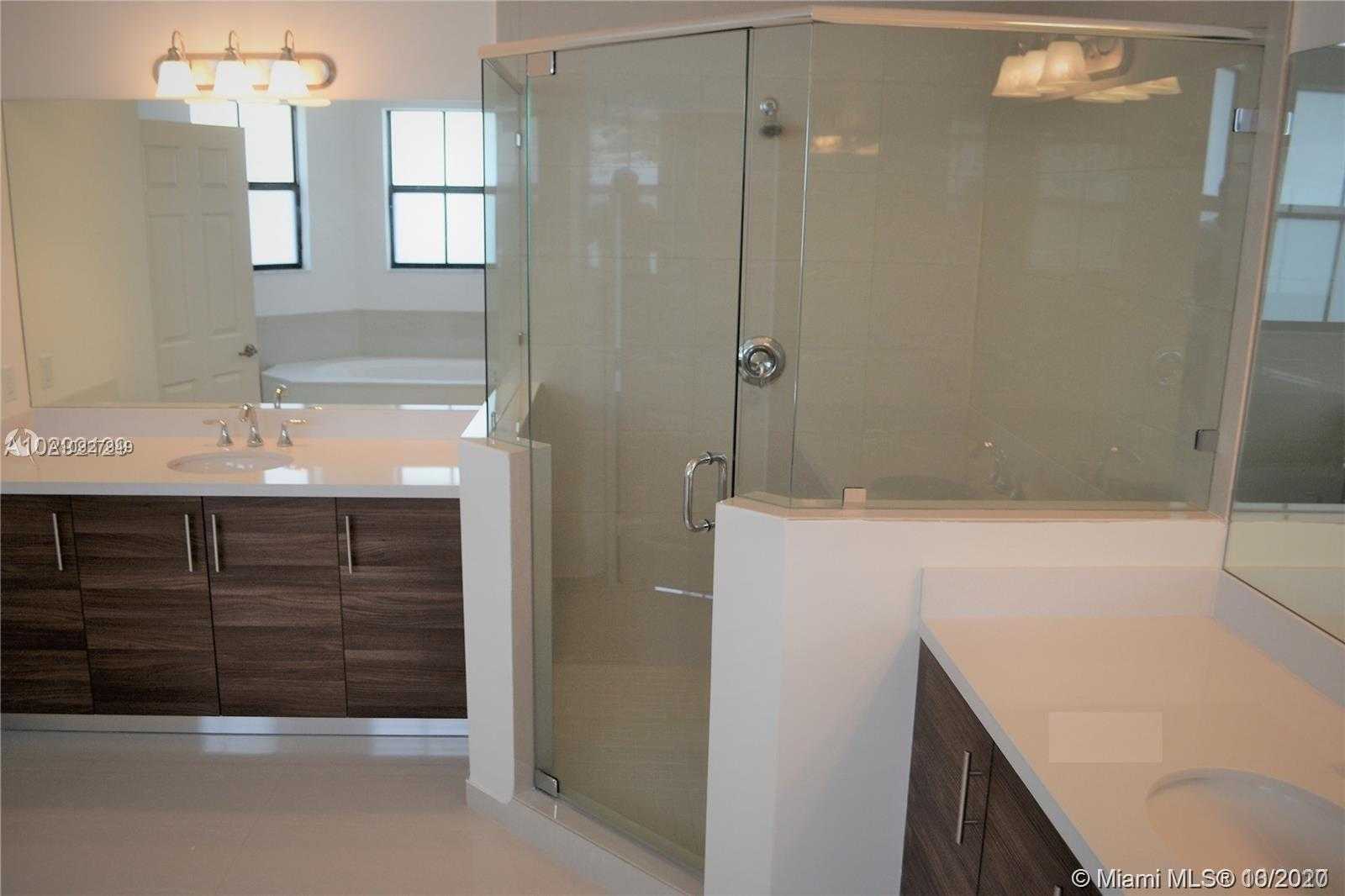 Small Image of 6930 NORTH WEST 106TH AVE #6930, Doral Number 24