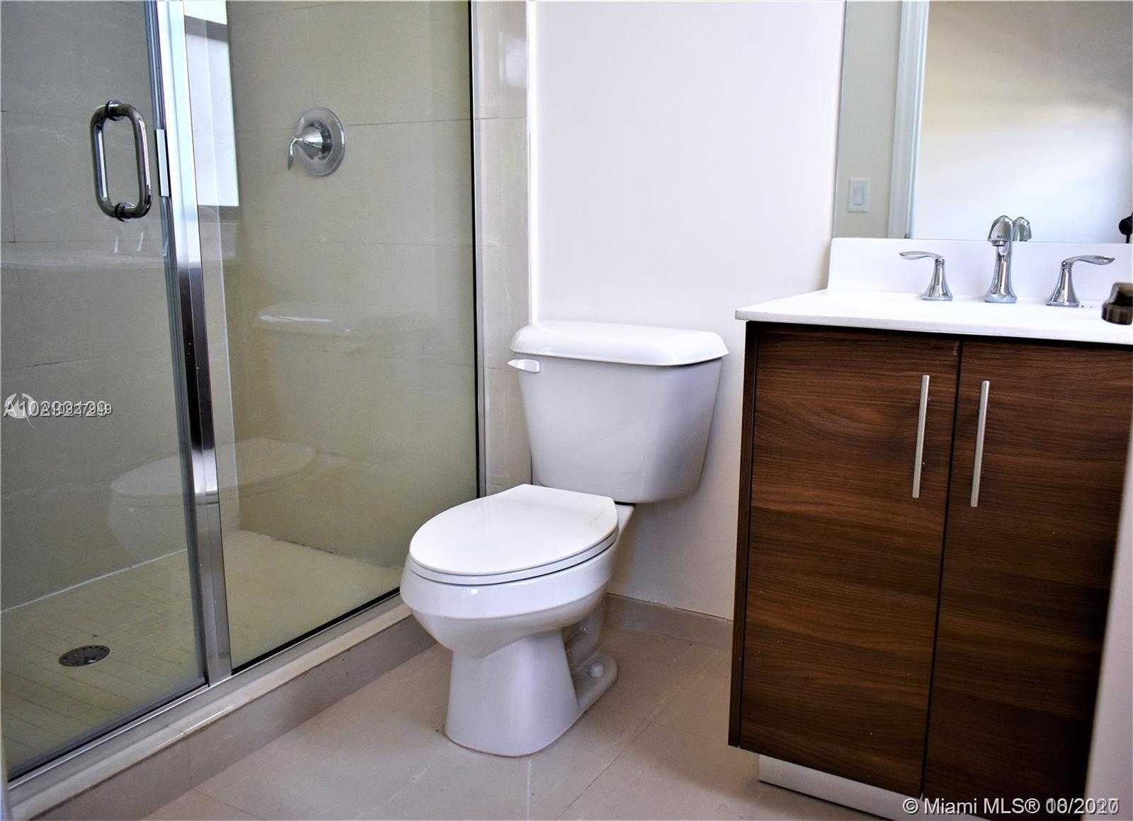 Small Image of 6930 NORTH WEST 106TH AVE #6930, Doral Number 32