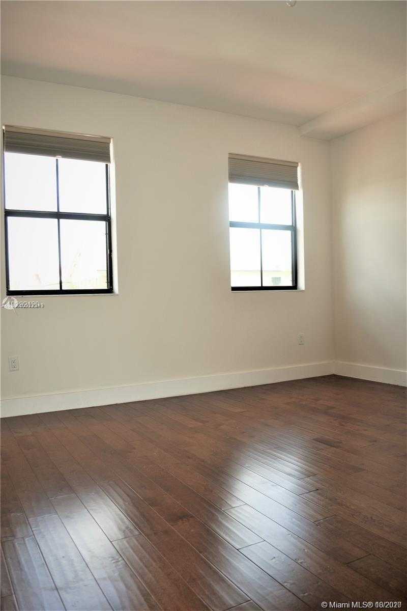 Small Image of 6930 NORTH WEST 106TH AVE #6930, Doral Number 36