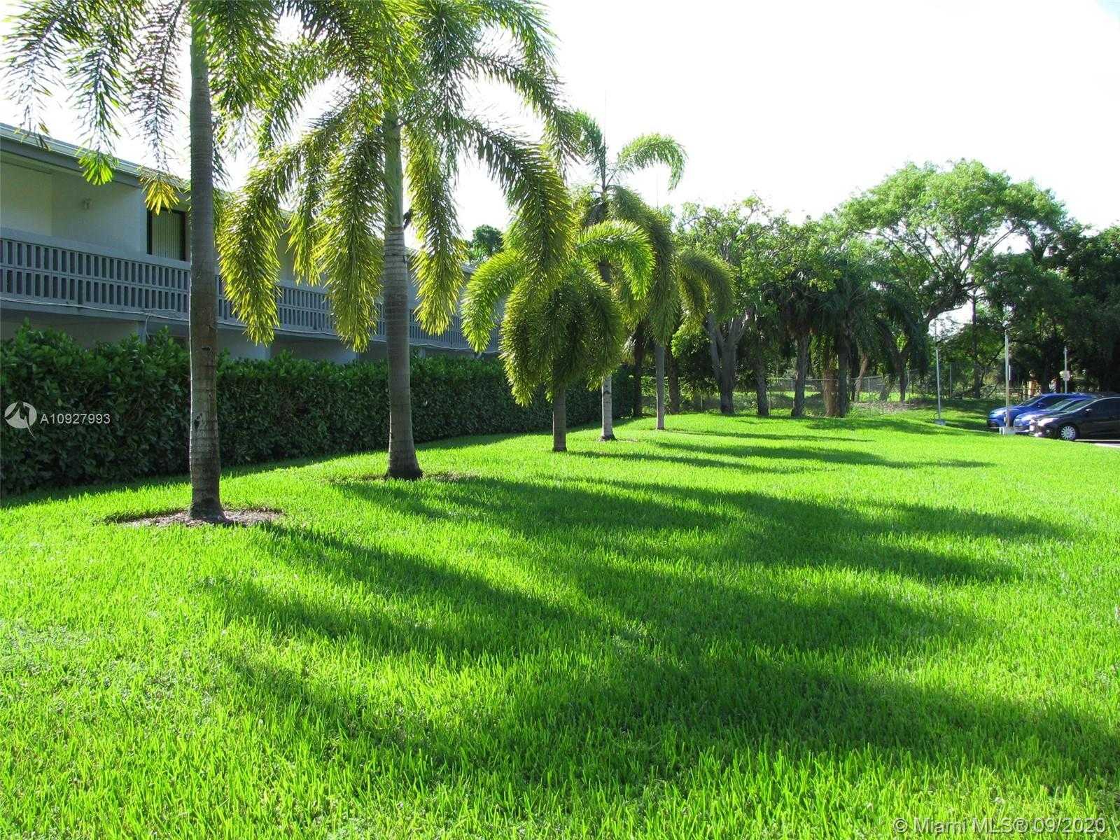 Small Image of 750 NORTH EAST 195TH ST #102, Miami Number 5
