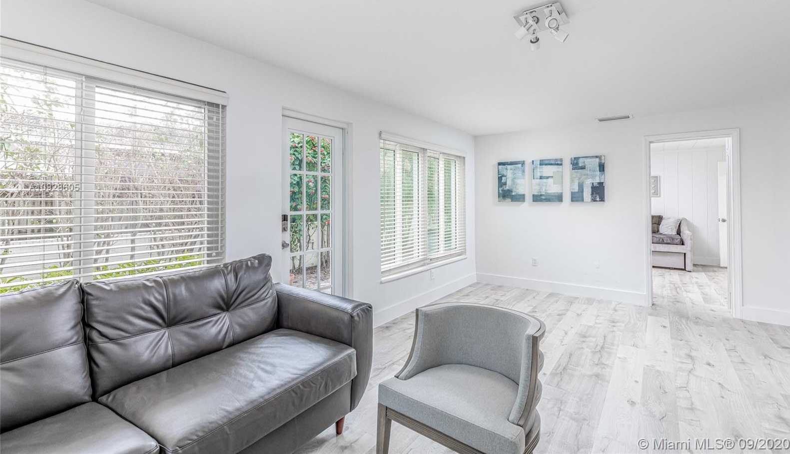 Small Image of 40 SOUTH WEST 31ST RD, Coconut Grove Number 16