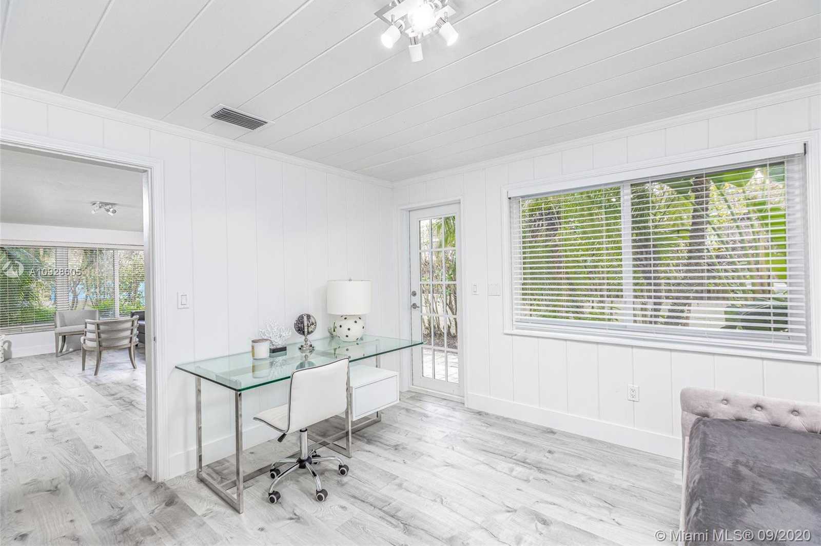 Small Image of 40 SOUTH WEST 31ST RD, Coconut Grove Number 18
