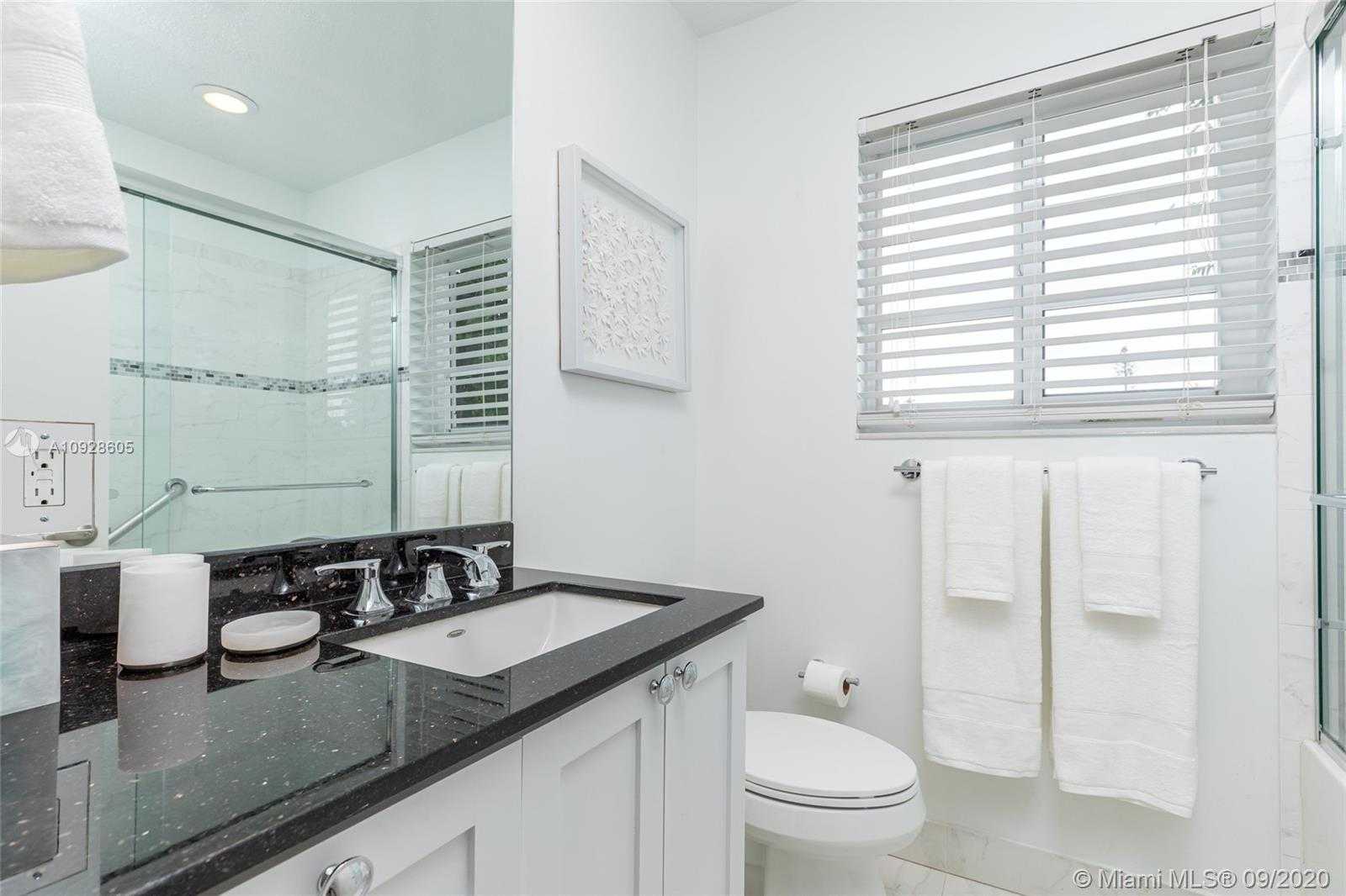 Small Image of 40 SOUTH WEST 31ST RD, Coconut Grove Number 26